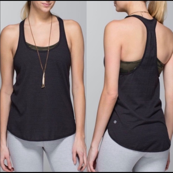 Lululemon 105 F Singlet Tank Top / Size 8 / Black - Picture 1 of 1